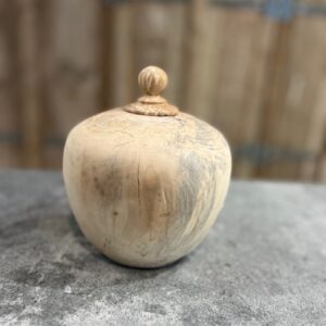 Natural urn wood chestnut